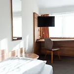 Roemerhof 3*