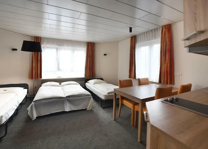 Roemerhof 3* Štutgart